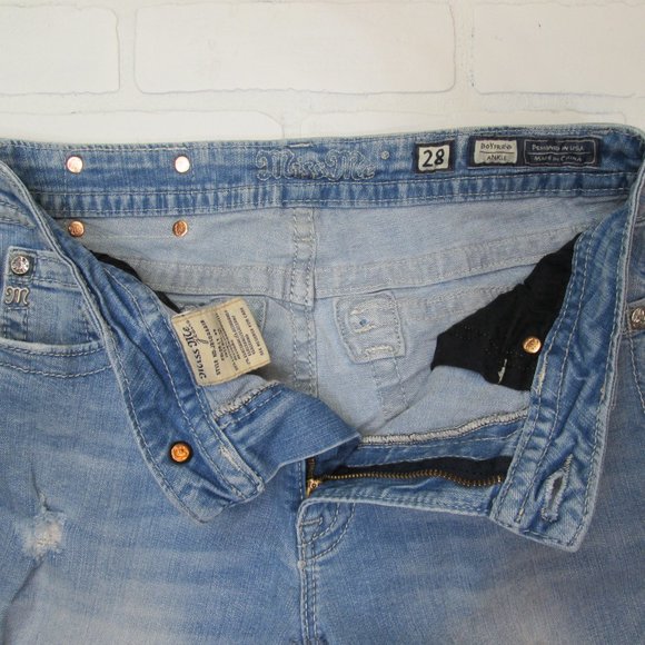 Miss Me Boyfriend Skinny Ankle Cross Jeans - Picture 4 of 5